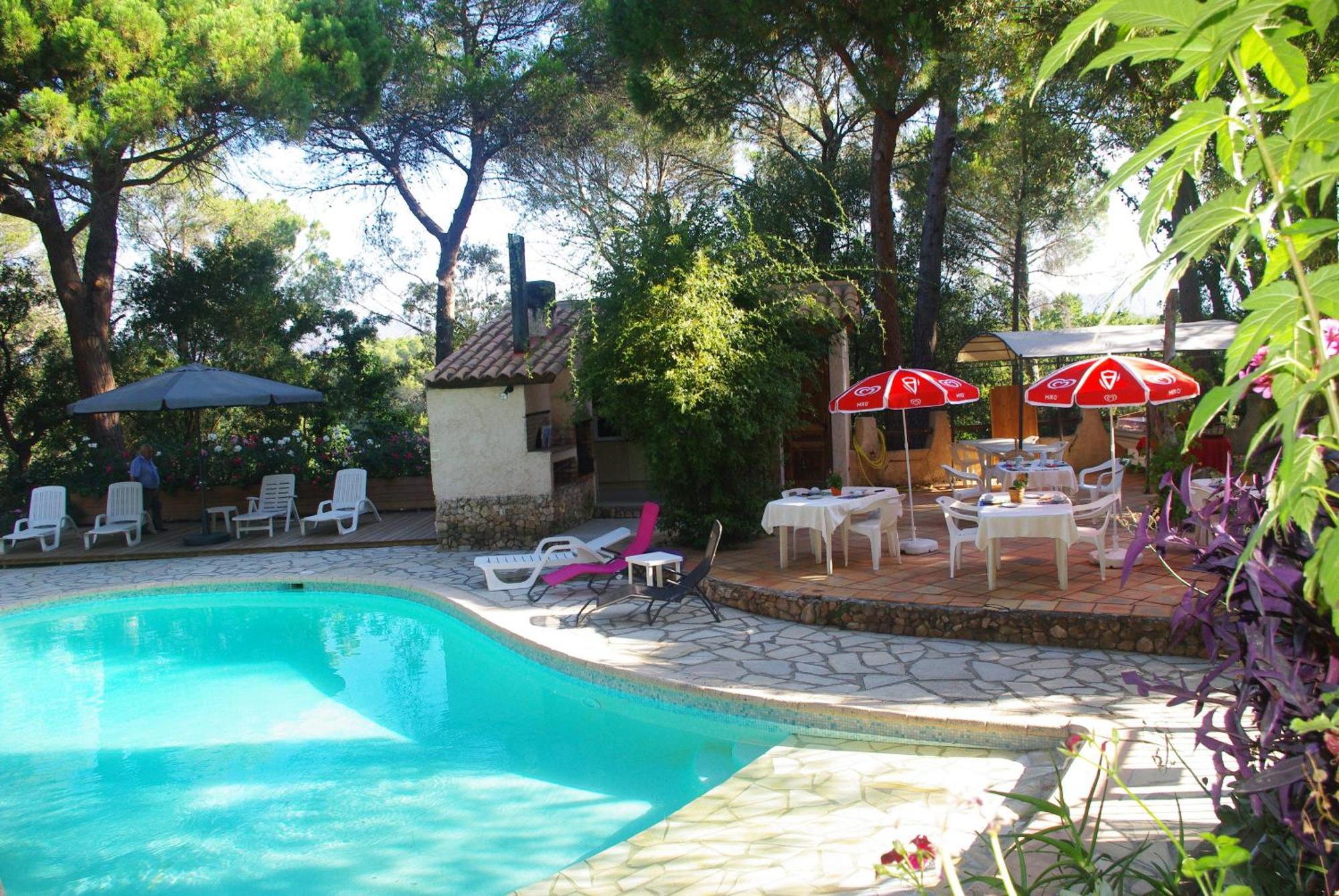 Location Villa et Studios Roquebrune-sur-Argens Exterior foto