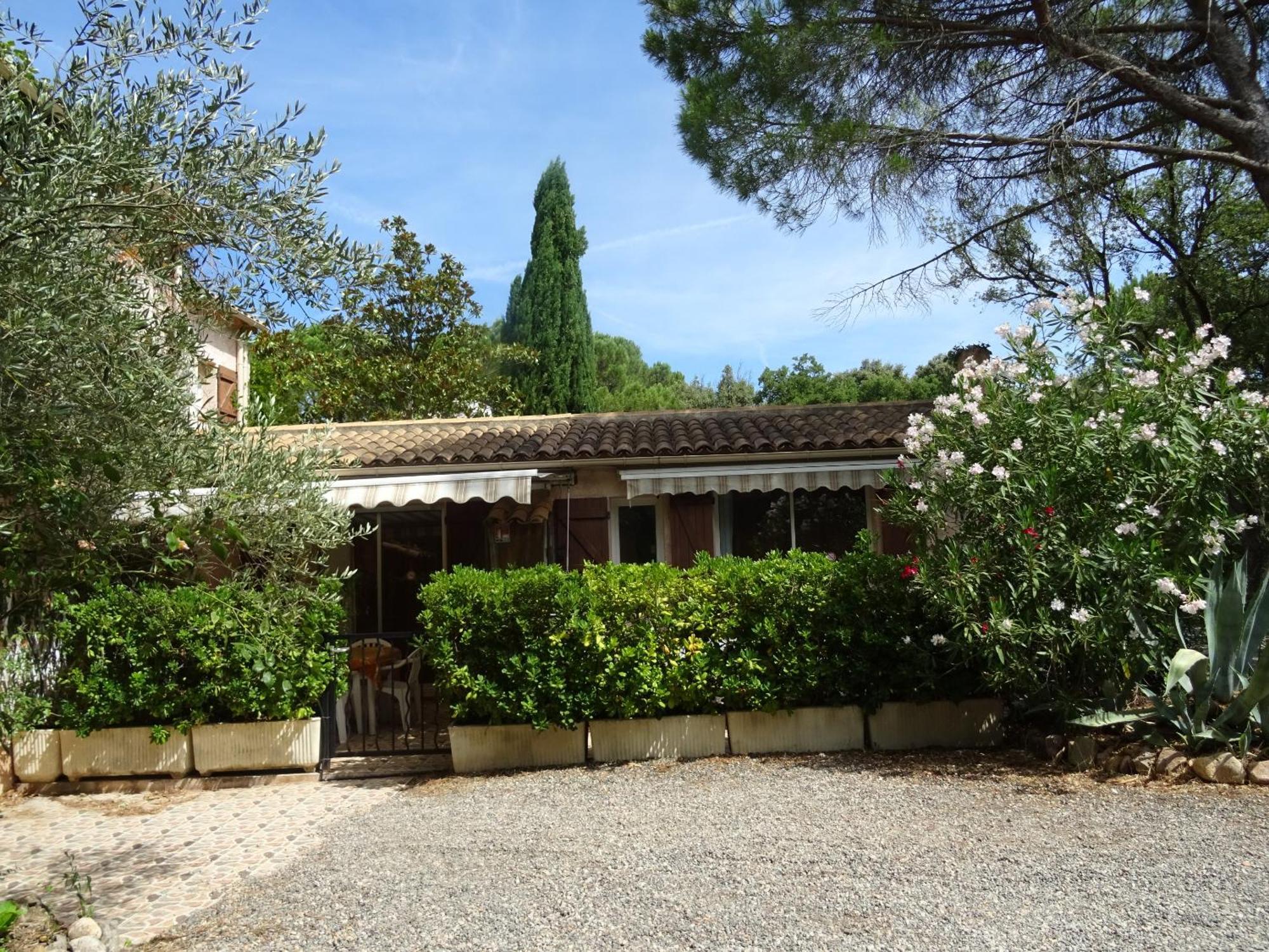 Location Villa et Studios Roquebrune-sur-Argens Exterior foto