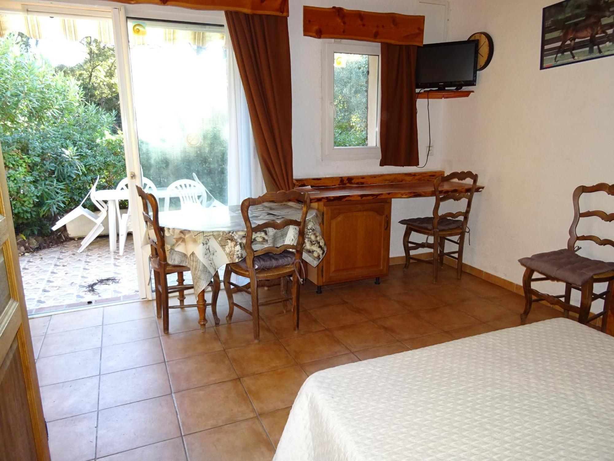 Location Villa et Studios Roquebrune-sur-Argens Exterior foto