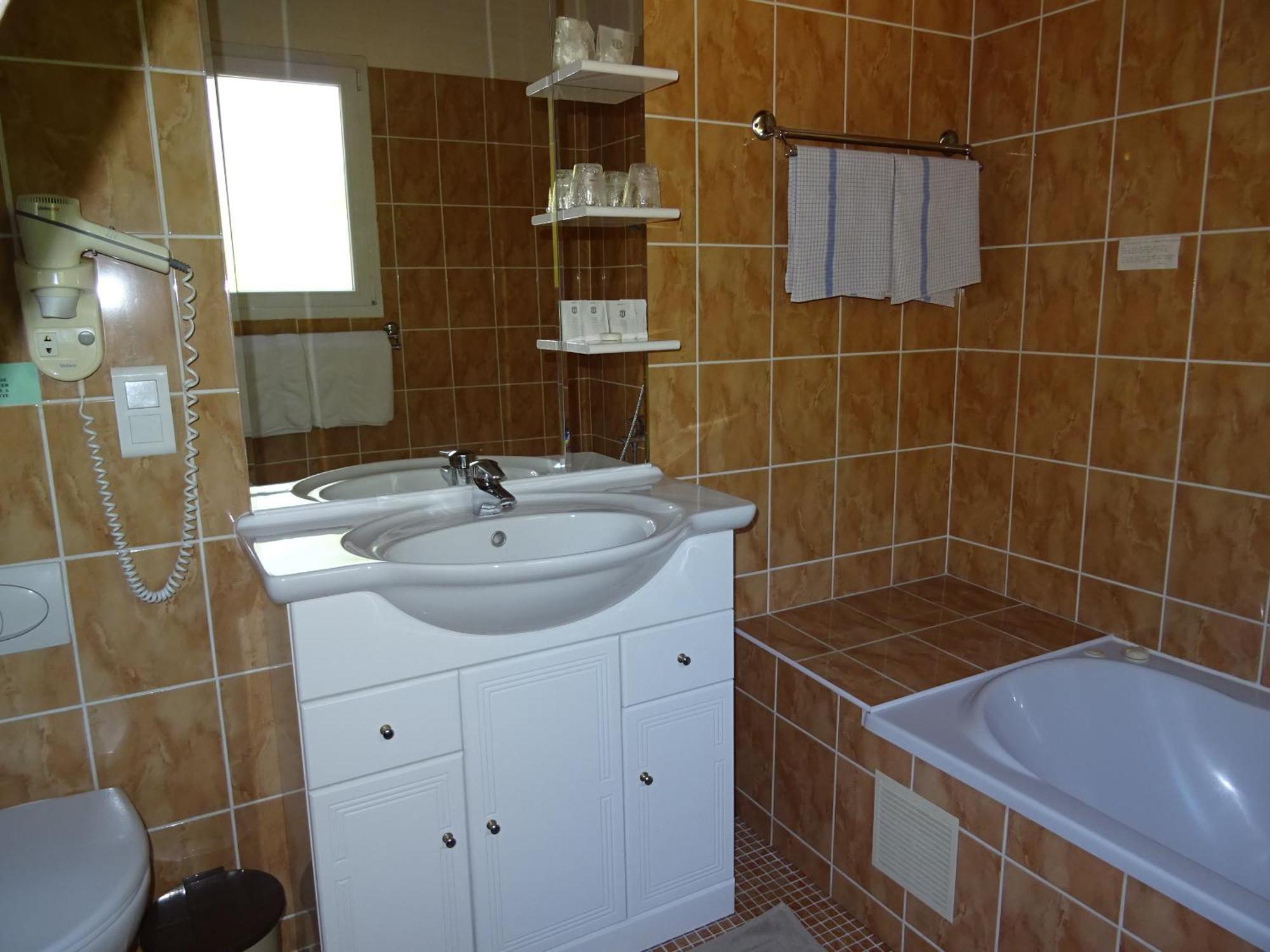 Location Villa et Studios Roquebrune-sur-Argens Exterior foto